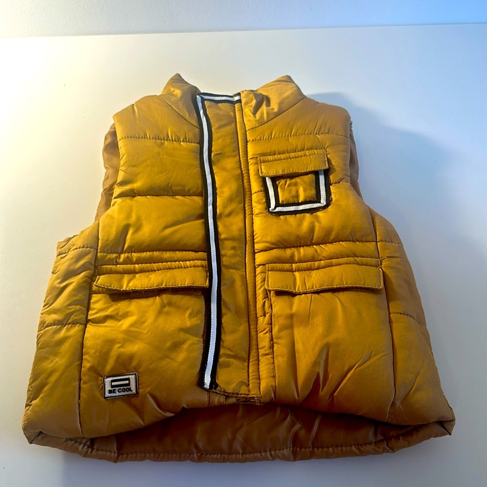 Little LAD Puffer Vest Size 24 Months- mint condition tan mustard pockets kids